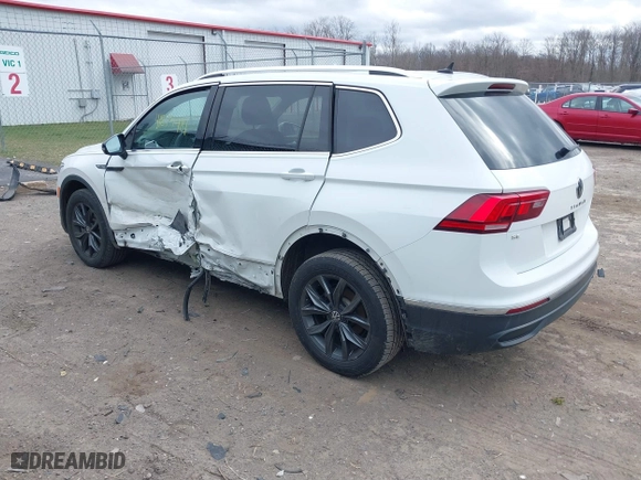 2022 Volkswagen Tiguan SE with VIN 3VV3B7AX0NM168531, listed as a IAAI auction lot 41879481 with 56,022 mi miles. Bid and sale history available at carsss.com. Image 3.