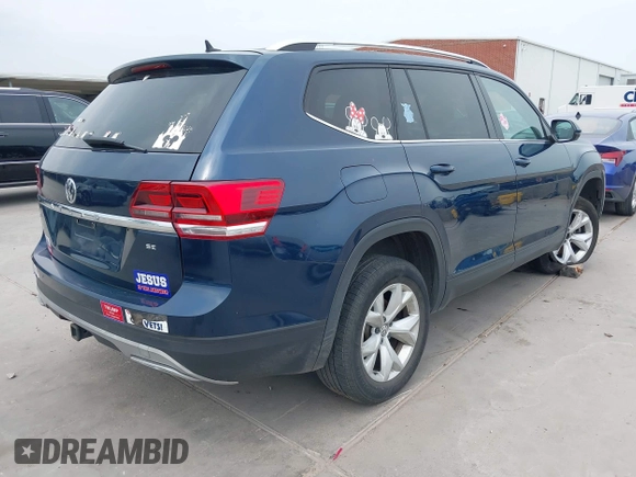 2018 Volkswagen Atlas SE z VIN 1V2KR2CA4JC532476, wystawiony jako IAAI lot #42070722 z przebiegiem 155 320 mil mil oraz . Historia ofert i sprzedaży dostępna na DreamBid. Obrazek 4.