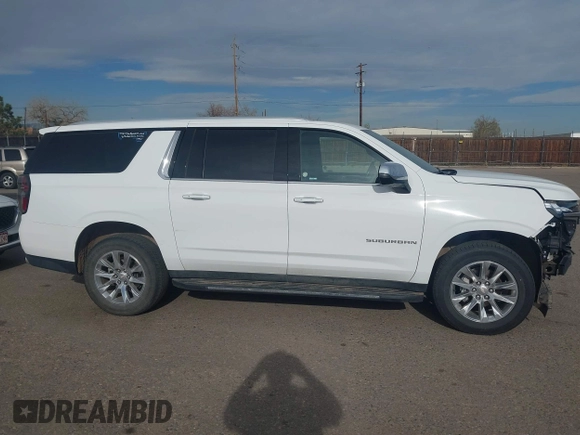 2023 Chevrolet Suburban Premier z VIN 1GNSKFKD5PR511819, wystawiony jako IAAI lot #41899310 z przebiegiem 40 355 mil mil oraz . Historia ofert i sprzedaży dostępna na DreamBid. Obrazek 13.