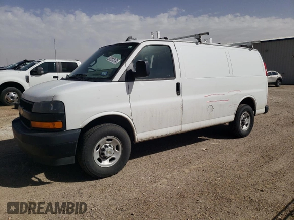 2023 Chevrolet Express Cargo z VIN 1GCWGAFP0P1232439, wystawiony jako Copart lot #49666885 z przebiegiem 74 389 mil mil oraz Czysty tytuł • Clean title. Historia ofert i sprzedaży dostępna na DreamBid. Obrazek 1.
