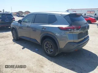 2021 Nissan Rogue S z VIN 5N1AT3AA3MC798580, wystawiony jako IAAI lot #41979972 z przebiegiem 73 351 mil mil oraz . Historia ofert i sprzedaży dostępna na DreamBid. Obrazek 3.