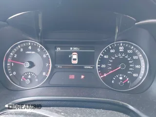 2023 Kia Forte LXS z VIN 3KPF24AD8PE585604, wystawiony jako IAAI lot #42098930 z przebiegiem 18 946 mil mil oraz . Historia ofert i sprzedaży dostępna na DreamBid. Obrazek 7.