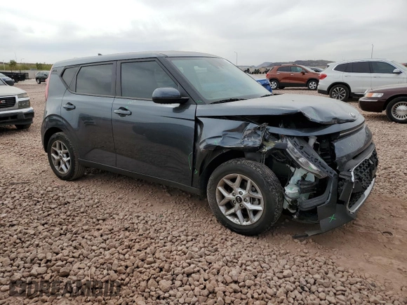 2020 Kia Soul LX with VIN KNDJ23AU1L7021680, listed as a Copart auction lot 47815055 with 23,293 mi miles and Salvage Title. Bid and sale history available at carsss.com. Image 4.