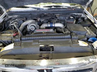 2004 Ford Excursion Eddie Bauer z VIN 1FMSU45P84EB01639, wystawiony jako Copart lot #84080724 z przebiegiem 239 334 mil mil oraz Czysty tytuł • Clean title. Historia ofert i sprzedaży dostępna na DreamBid. Obrazek 12.