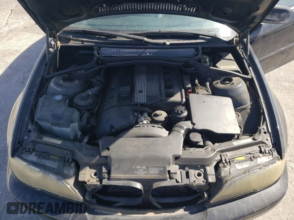 2005 BMW 3 Series 330Ci with VIN WBABD53475PL15981, listed as a Copart auction lot 77138744 with 187,727 mi miles and Clean Title. Bid and sale history available at carsss.com. Image 11.
