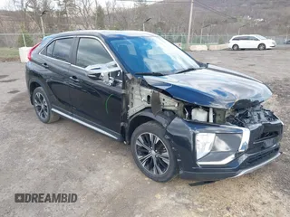 2019 Mitsubishi Eclipse Cross SE z VIN JA4AT5AA5KZ048554, wystawiony jako IAAI lot #41992025 z przebiegiem 76 052 mil mil oraz . Historia ofert i sprzedaży dostępna na DreamBid. Obrazek 1.