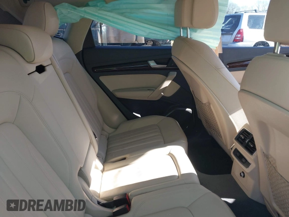 2019 Audi Q5 Premium with VIN WA1ANAFY6K2110626, listed as a IAAI auction lot 41270717 with 112,084 mi miles. Bid and sale history available at carsss.com. Image 8.