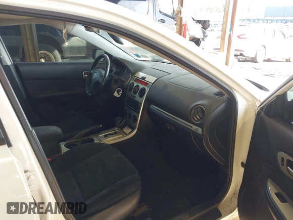 2007 Mazda Mazda6 i Sport VE with VIN 1YVHP80C175M29338, listed as a IAAI auction lot 41738066 with 238,753 mi miles. Bid and sale history available at carsss.com. Image 5.