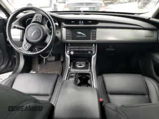 2017 Jaguar XF 35t Premium with VIN SAJBD4BVXHCY28503, listed as a Copart auction lot 51410914 with 90,752 mi miles and Salvage Title. Bid and sale history available at carsss.com. Image 8.