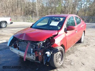2019 Nissan Versa Sedan SV with VIN 3N1CN7AP0KL810949, listed as a IAAI auction lot 41352561 with 98,995 mi miles. Bid and sale history available at carsss.com. Image 6.