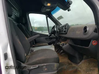 2021 Mercedes-Benz Sprinter Cargo with VIN W1Y4ECHY1MT067009, listed as a Copart auction lot 63750704 with 78,029 mi miles and Salvage Title. Bid and sale history available at carsss.com. Image 11.