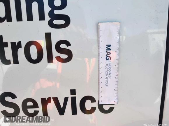 2019 Mercedes-Benz Metris Cargo z VIN WD3PG2EA4K3553124, wystawiony jako IAAI lot #42338366 z przebiegiem 129 856 mil mil oraz . Historia ofert i sprzedaży dostępna na DreamBid. Obrazek 1.