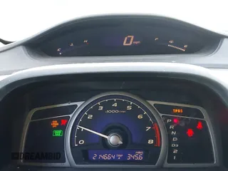 2008 Honda Civic LX with VIN 1HGFA16508L013505, listed as a IAAI auction lot 42048135 with 214,664 mi miles and . Bid and sale history available at DreamBid. Image 7.