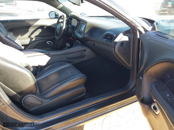 2021 Dodge Challenger SXT with VIN 2C3CDZAGXMH531228, listed as a IAAI auction lot 41473536 with 47,650 mi miles. Bid and sale history available at carsss.com. Image 5.