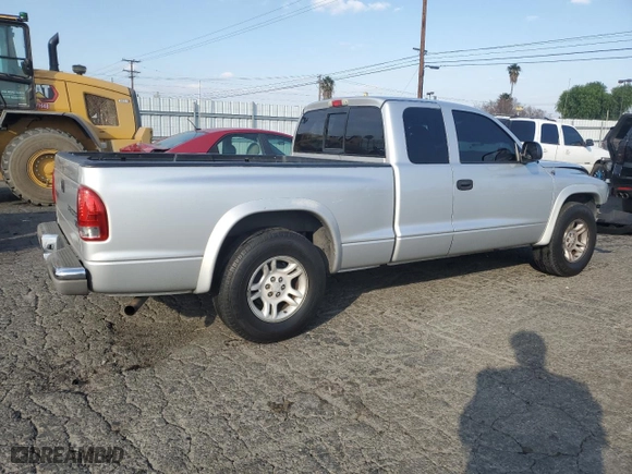2004 Dodge Dakota SLT with VIN 1D7GL42N94S576921, listed as a Copart auction lot 89334585 with 175,085 mi miles and Salvage Title. Bid and sale history available at carsss.com. Image 3.