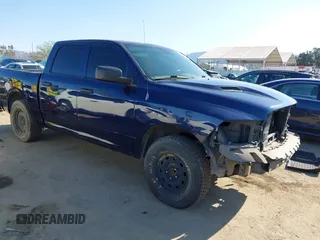 2013 Ram 1500 Express z VIN 1C6RR6KT6DS627410, wystawiony jako IAAI lot #41836612 z przebiegiem 198 707 mil mil oraz . Historia ofert i sprzedaży dostępna na DreamBid. Obrazek 1.
