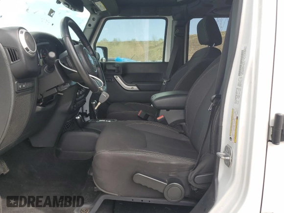 2013 Jeep Wrangler Unlimited Rubicon with VIN 1C4BJWFG0DL529739, listed as a Copart auction lot 53685875 with 93,116 mi miles and Salvage Title. Bid and sale history available at carsss.com. Image 7.