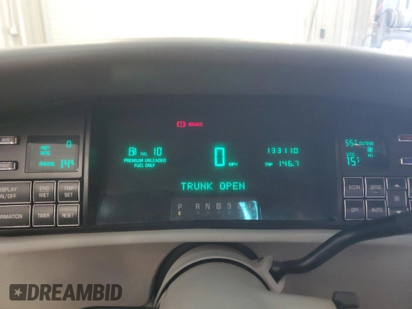 1994 Cadillac DeVille z VIN 1G6KD52B7RU290139, wystawiony jako Copart lot #46899465 z przebiegiem 133 110 mil mil oraz Czysty tytuł • Clean title. Historia ofert i sprzedaży dostępna na DreamBid. Obrazek 9.