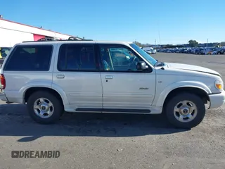 2000 Ford Explorer с VIN 1FMZU85P5YZB46204, выставлен на аукционе IAAI как лот 41550252 с пробегом 243 013 миль миль и . История ставок и продаж доступна на DreamBid. Изображение 13.