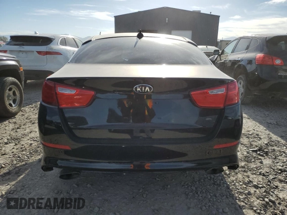 2015 Kia Optima LX z VIN 5XXGM4A76FG517607, wystawiony jako Copart lot #56585135 z przebiegiem 106 702 mil mil oraz Szkoda całkowita • Salvage title. Historia ofert i sprzedaży dostępna na DreamBid. Obrazek 6.