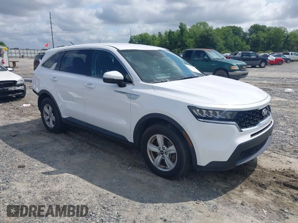 2021 Kia Sorento LX z VIN 5XYRG4LC6MG022343, wystawiony jako IAAI lot #42139411 z przebiegiem 67 266 mil mil oraz . Historia ofert i sprzedaży dostępna na DreamBid. Obrazek 1.
