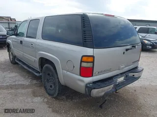 2005 Chevrolet Suburban LT with VIN 3GNEC16Z55G112439, listed as a IAAI auction lot 41994235 with 1 mi miles. Bid and sale history available at carsss.com. Image 3.