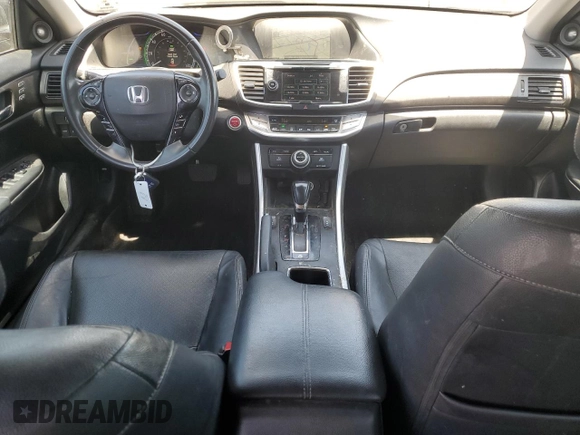 2015 Honda Accord Touring with VIN 1HGCR6F75FA000932, listed as a Copart auction lot 60682095 with 143,105 mi miles and Salvage title. Bid and sale history available at DreamBid. Image 8.