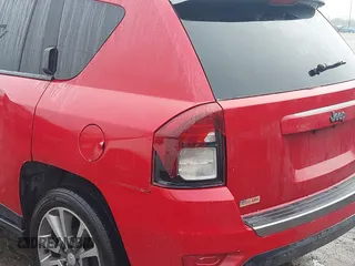 2016 Jeep Compass Sport z VIN 1C4NJCBA1GD703278, wystawiony jako IAAI lot #41568540 z przebiegiem 142 514 mil mil oraz . Historia ofert i sprzedaży dostępna na DreamBid. Obrazek 12.
