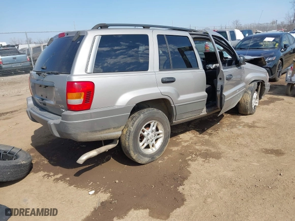 2002 Jeep Grand Cherokee Laredo with VIN 1J4GW48N42C188117, listed as a IAAI auction lot 41794232 with 1 mi miles. Bid and sale history available at carsss.com. Image 4.
