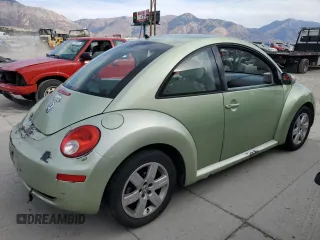 2007 Volkswagen New Beetle Coupe with VIN 3VWPW31C37M502934, listed as a Copart auction lot 75751124 with 108,627 mi miles and Salvage Title. Bid and sale history available at carsss.com. Image 3.