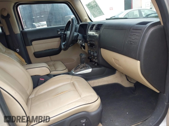 2006 Hummer H3 z VIN 5GTDN136468252961, wystawiony jako IAAI lot #42339227 z przebiegiem 189 868 mil mil oraz . Historia ofert i sprzedaży dostępna na DreamBid. Obrazek 5.