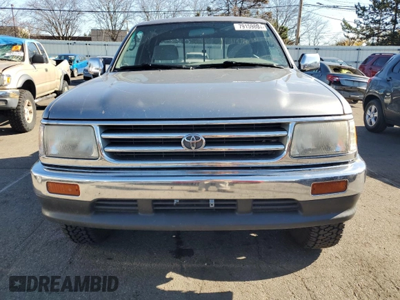 1995 Toyota T100 z VIN JT4VD22FXS0007824, wystawiony jako Copart lot #79159804 z przebiegiem 89 139 mil mil oraz Szkoda całkowita • Salvage title. Historia ofert i sprzedaży dostępna na DreamBid. Obrazek 5.