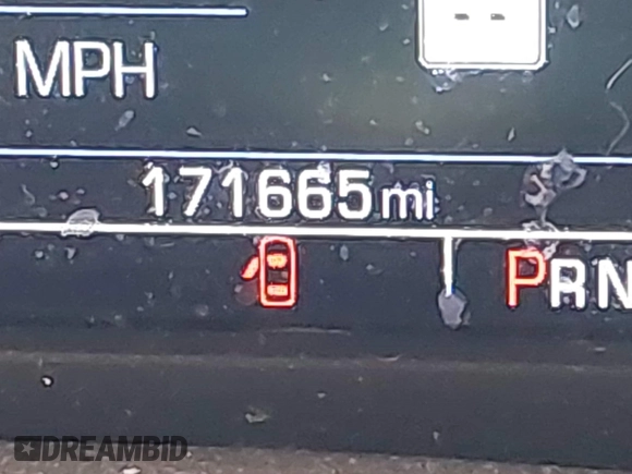 2017 Chevrolet Tahoe LT z VIN 1GNSKBKC1HR233583, wystawiony jako IAAI lot #41985848 z przebiegiem 171 665 mil mil oraz . Historia ofert i sprzedaży dostępna na DreamBid. Obrazek 15.
