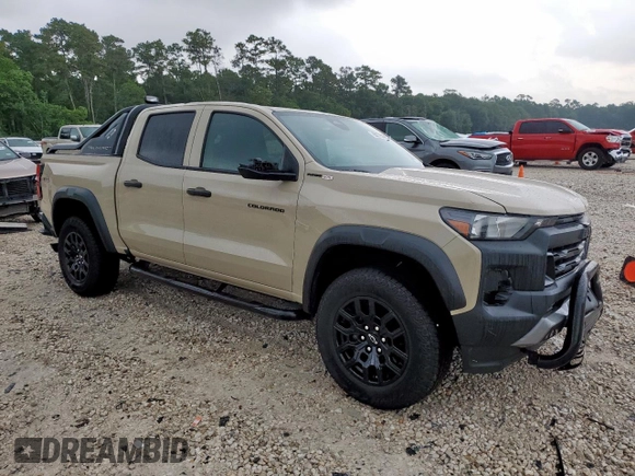 2024 Chevrolet Colorado 4WD Trail Boss z VIN 1GCPTEEK0R1118182, wystawiony jako Copart lot #57775425 z przebiegiem 2 590 mil mil oraz Szkoda całkowita • Salvage title. Historia ofert i sprzedaży dostępna na DreamBid. Obrazek 4.