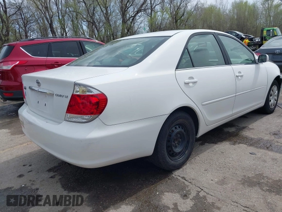 2006 Toyota Camry STD with VIN 4T1BE32K26U746232, listed as a IAAI auction lot 41946093 with 131,185 mi miles. Bid and sale history available at carsss.com. Image 4.