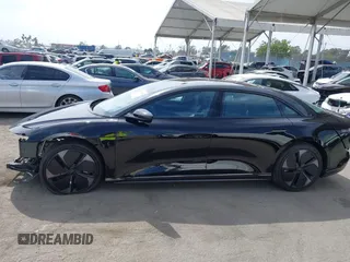 2024 Lucid Air Touring z VIN 50EA1TEAXRA005987, wystawiony jako IAAI lot #42294088 z przebiegiem Nie podano mil oraz . Historia ofert i sprzedaży dostępna na DreamBid. Obrazek 14.