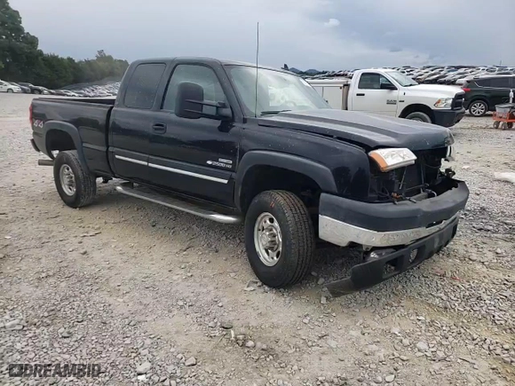 2006 Chevrolet Silverado 2500HD LT2 with VIN 1GCHK29D56E144265, listed as a Copart auction lot 70919464 with 150,516 mi miles and Salvage Title. Bid and sale history available at carsss.com. Image 11.