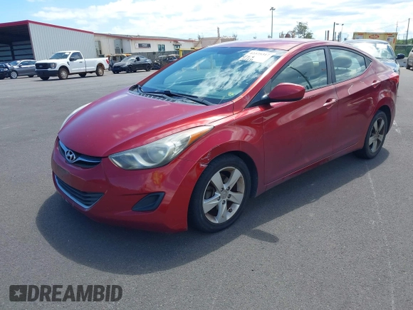2013 Hyundai Elantra GLS z VIN 5NPDH4AEXDH331625, wystawiony jako IAAI lot #42375317 z przebiegiem 142 271 mil mil oraz . Historia ofert i sprzedaży dostępna na DreamBid. Obrazek 2.