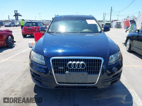 2011 Audi Q5 Premium z VIN WA1CFAFP5BA032844, wystawiony jako IAAI lot #42226412 z przebiegiem 148 649 mil mil oraz . Historia ofert i sprzedaży dostępna na DreamBid. Obrazek 12.
