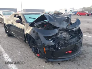 2021 Chevrolet Camaro LT1 с VIN 1G1FF1R74M0135107, выставлен на аукционе IAAI как лот 42378968 с пробегом 34 933 миль миль и . История ставок и продаж доступна на DreamBid. Изображение 1.