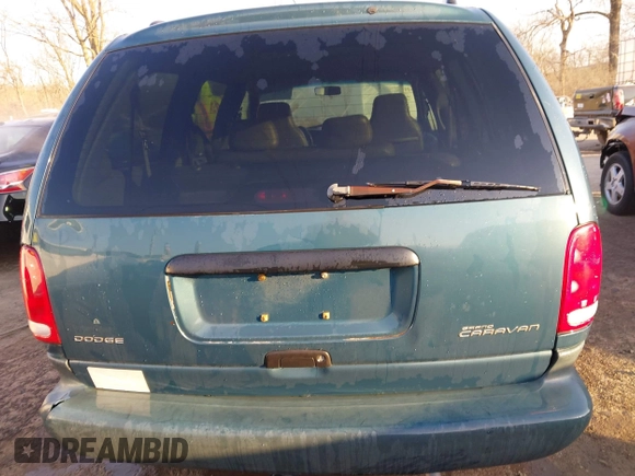 2000 Dodge Grand Caravan with VIN 2B4GP24G2YR761530, listed as a IAAI auction lot 41761127 with 200,000 mi miles and . Bid and sale history available at DreamBid. Image 16.