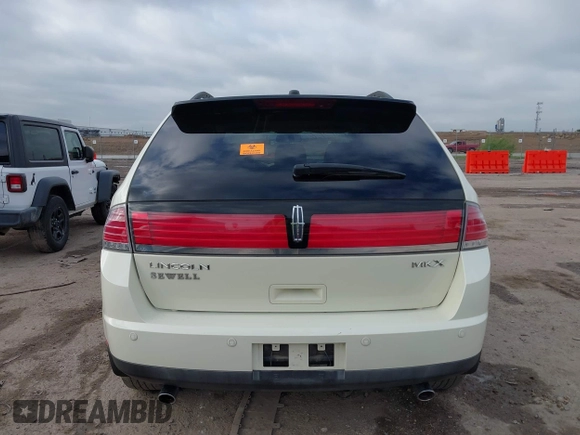2007 Lincoln MKX with VIN 2LMDU68CX7BJ20050, listed as a IAAI auction lot 42121468 with 78,794 mi miles and . Bid and sale history available at DreamBid. Image 16.