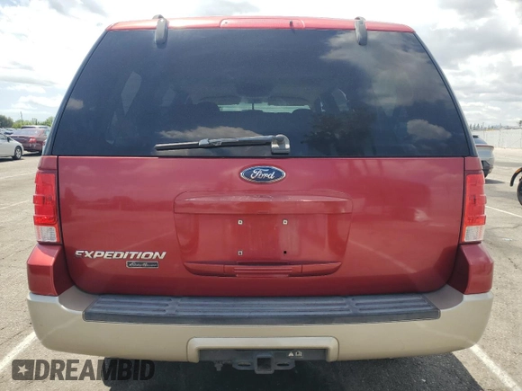 2005 Ford Expedition Eddie Bauer with VIN 1FMPU17545LA15984, listed as a Copart auction lot 57132095 with 176,554 mi miles and Clean title. Bid and sale history available at DreamBid. Image 6.