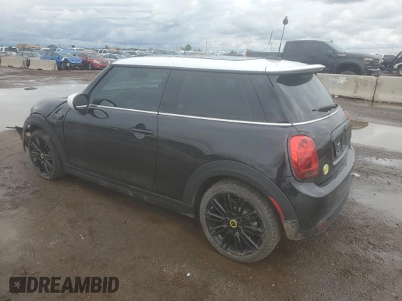 2023 MINI Hardtop Cooper SE z VIN WMW13DJ01P2U19472, wystawiony jako Copart lot #59630715 z przebiegiem 7 304 mil mil oraz Szkoda całkowita • Salvage title. Historia ofert i sprzedaży dostępna na DreamBid. Obrazek 2.