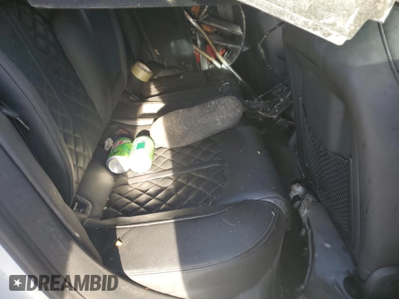 2017 Audi S7 Premium Plus z VIN WAUWFAFC9HN035860, wystawiony jako Copart lot #83564904 z przebiegiem Nie podano mil oraz Szkody całkowita. Historia ofert i sprzedaży dostępna na DreamBid. Obrazek 10.
