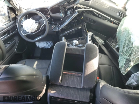 2024 Jeep Wagoneer Series II with VIN 1C4SJVBP6RS167820, listed as a Copart auction lot 48431625 with 17,667 mi miles and Salvage title. Bid and sale history available at DreamBid. Image 8.
