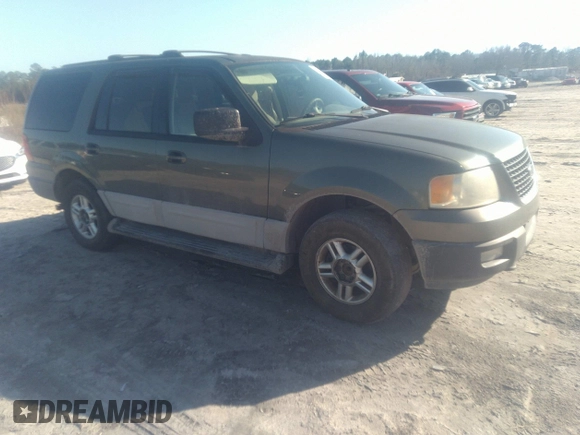 2004 Ford Expedition XLT with VIN 1FMPU16W64LA01397, listed as a IAAI auction lot 41494738 with 214,192 mi miles. Bid and sale history available at carsss.com. Image 1.