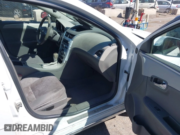 2012 Chevrolet Malibu 1LT with VIN 1G1ZC5E08CF109921, listed as a IAAI auction lot 42105059 with 186,351 mi miles and . Bid and sale history available at DreamBid. Image 5.