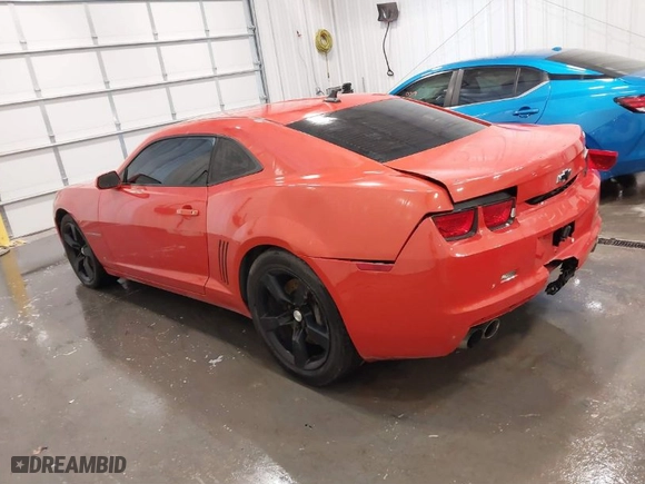2010 Chevrolet Camaro 2SS with VIN 2G1FK1EJ0A9123020, listed as a IAAI auction lot 41745012 with 91,555 mi miles. Bid and sale history available at carsss.com. Image 3.