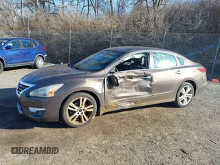 2015 Nissan Altima SL z VIN 1N4BL3AP6FC204134, wystawiony jako IAAI lot #41752752 z przebiegiem 138 754 mil mil oraz . Historia ofert i sprzedaży dostępna na DreamBid. Obrazek 6.